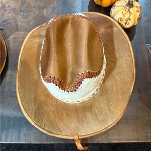 New chuupul leather hat. NWOT